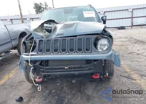 2018 Jeep Renegade Trailhawk 4X4 из США, поврежденный, VIN ZACCJBCB8JPH54696